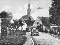 Fragment miejscowości z widokiem na kościół